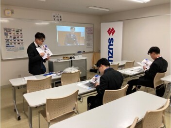 学内説明会にお邪魔しています！